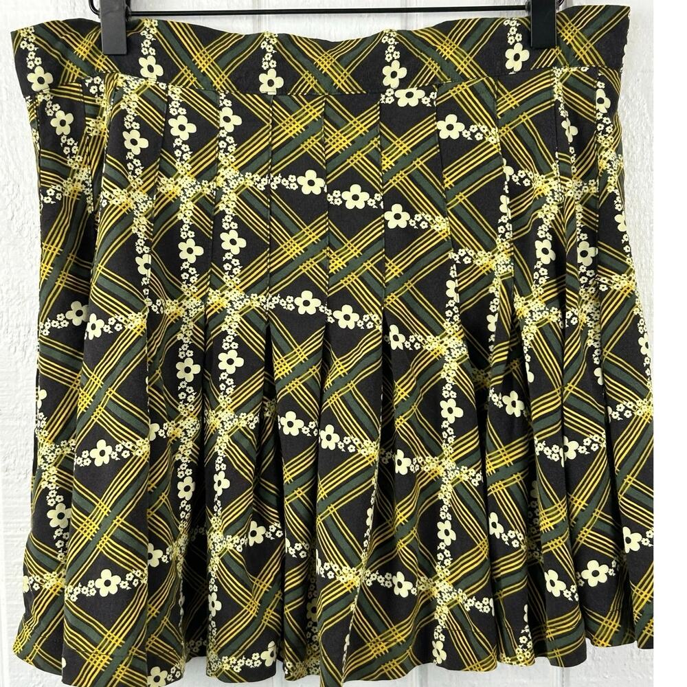 Urban Outfitters Plaid Floral Pleated Mini Skirt Retro Cottagecore M - Picture 6 of 8